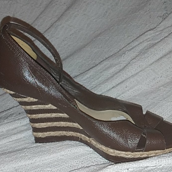 Shoes - Picture 3 of 4